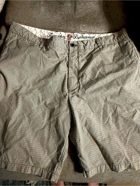 Tommy Bahama Gray Plaid Men’s Shorts Paradise Nation Size 38 check